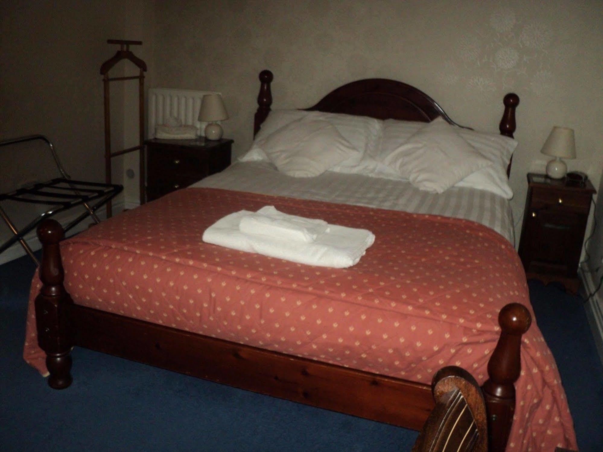 טלפורד Grove House Guest House מראה חיצוני תמונה