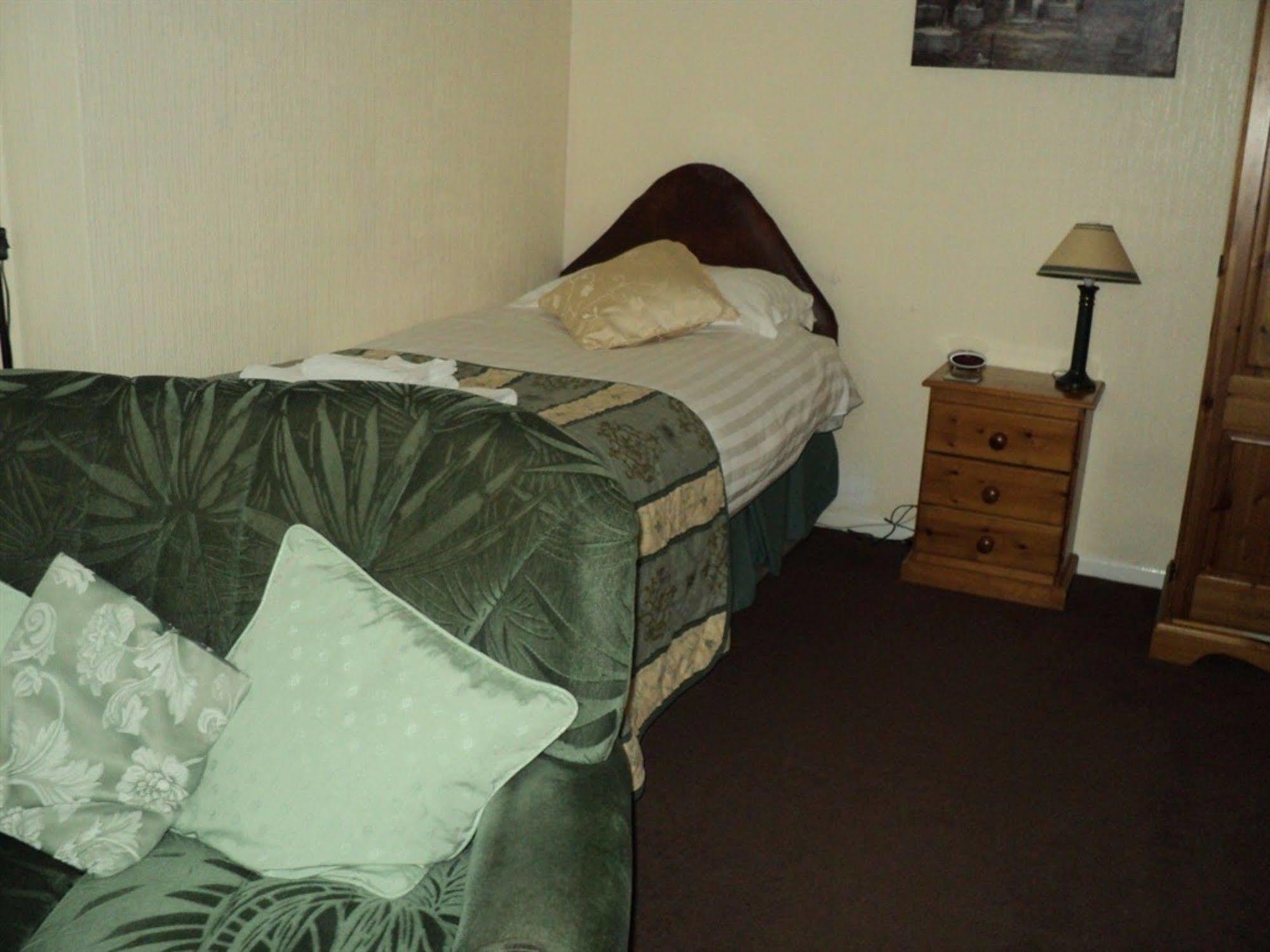 טלפורד Grove House Guest House מראה חיצוני תמונה